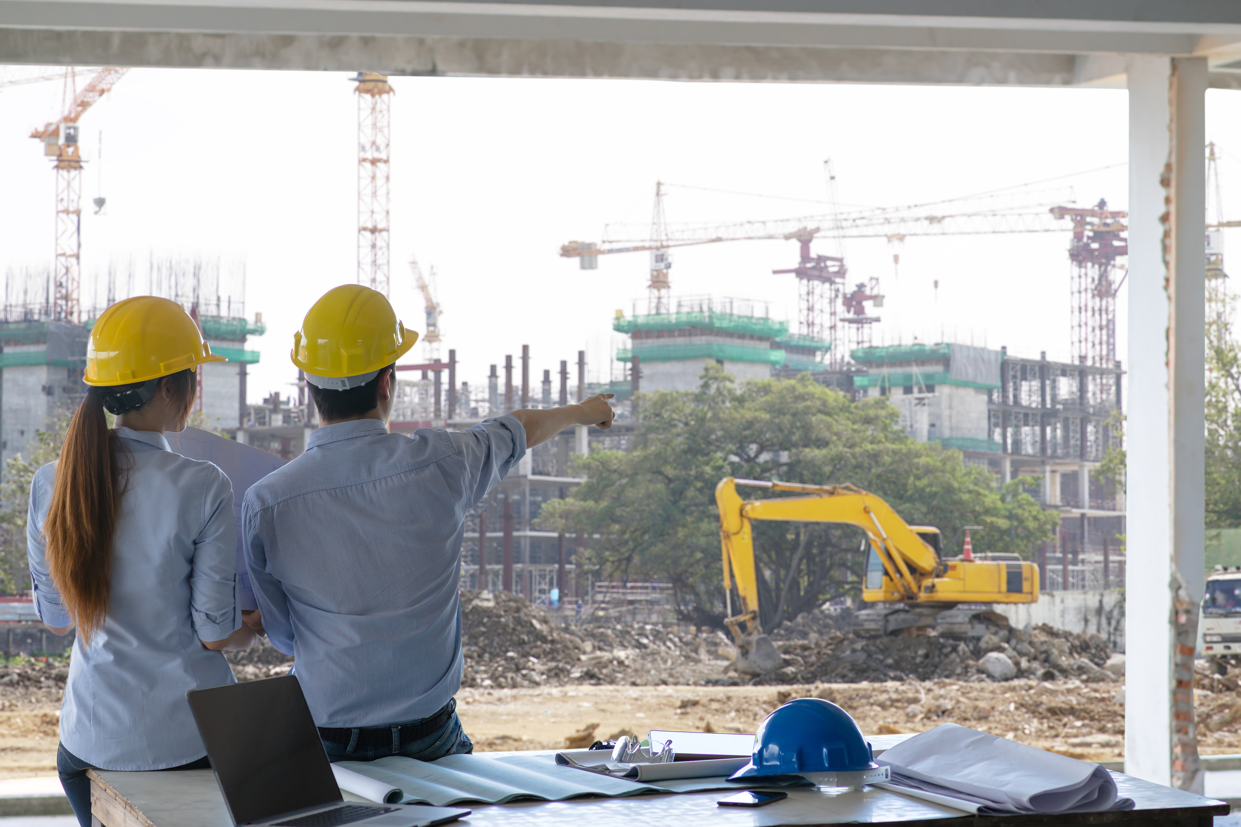 Construcción & Facility Services